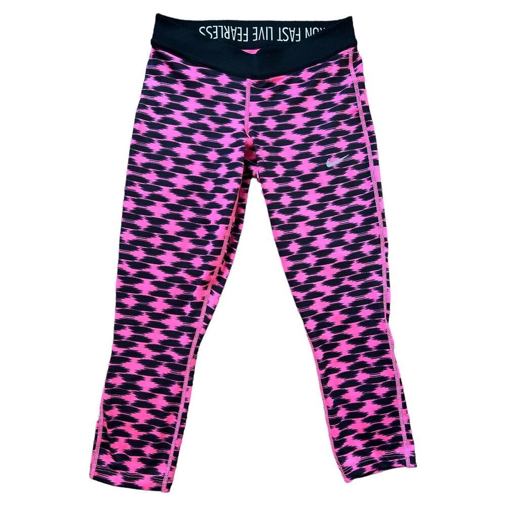 Nike Pink Printed CapriLeggings XS